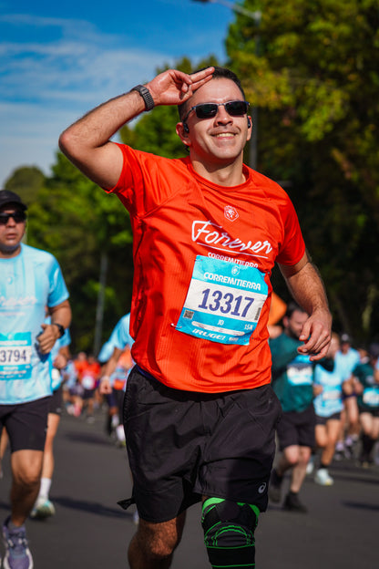 Camiseta Forever CorreMiTierra Unisex Roja