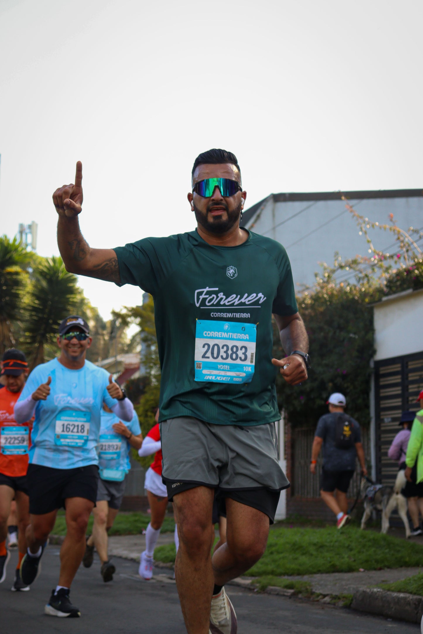 Camiseta Forever CorreMiTierra  Unisex Verde