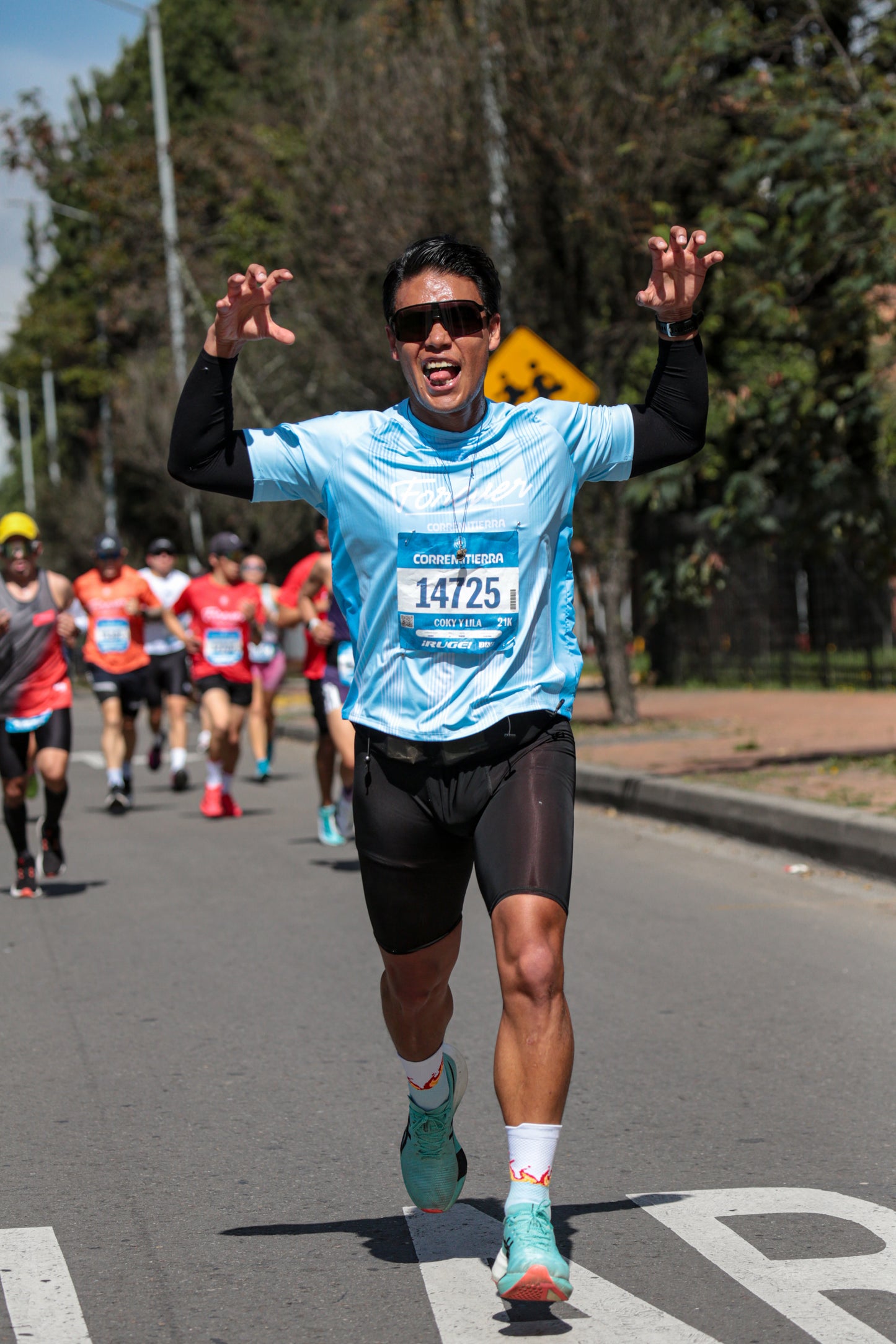 Camiseta Forever CorreMiTierra Unisex Azul