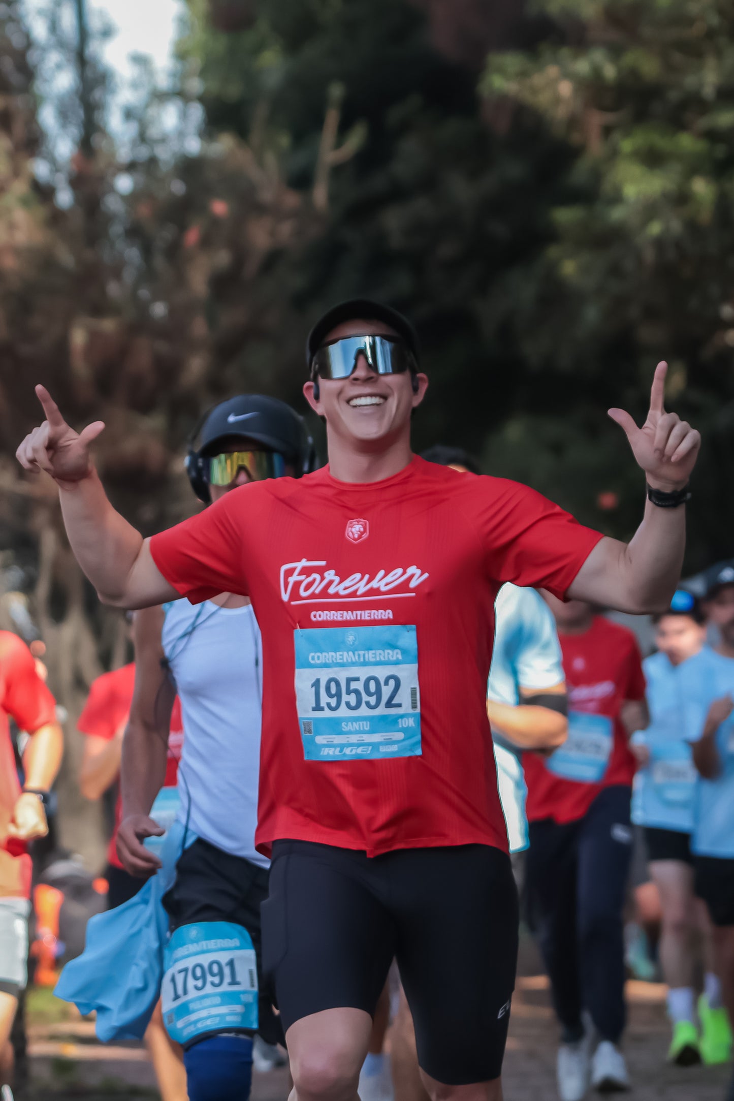 Camiseta Forever CorreMiTierra Unisex Roja